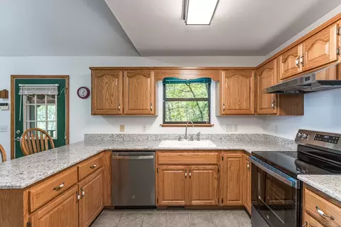 Kitchen - 425 Boyd Ridge Dr, Murphy, NC 28906 photo 2 of 2