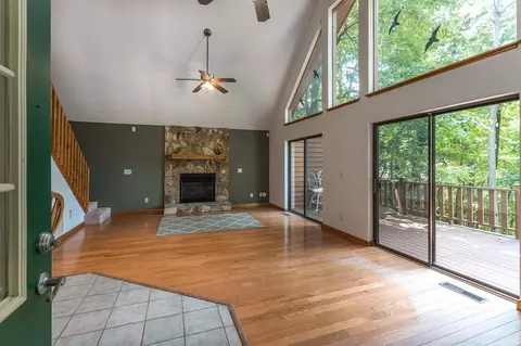 Living - 425 Boyd Ridge Dr, Murphy, NC 28906 photo 1 of 8