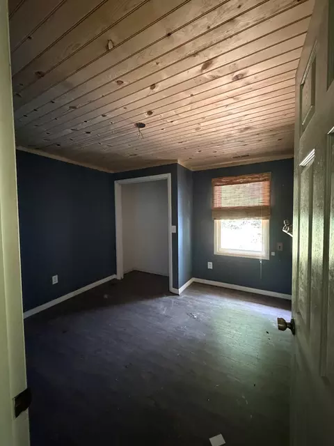 Bedroom - 1634 Crisp Rd, Murphy, NC 28906 photo 4 of 7
