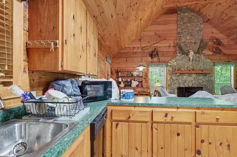 Kitchen - 185 Falling Waters Ln, Murphy, NC 28906 photo 5 of 5