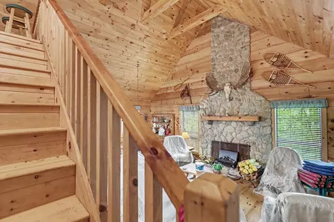 Entry Way - 185 Falling Waters Ln, Murphy, NC 28906 photo 1 of 3