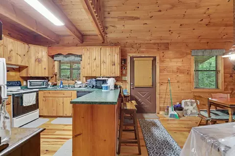 Kitchen - 185 Falling Waters Ln, Murphy, NC 28906 photo 1 of 5
