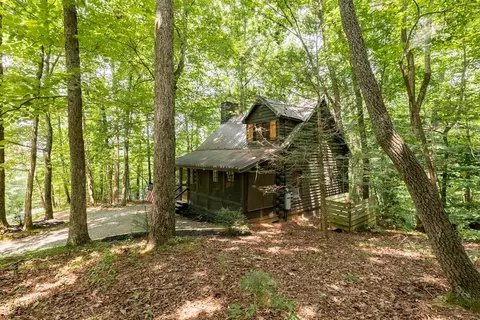 681 Skyview Dr, Ellijay, GA 30536