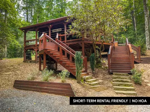 35 Finch Ln, Blue Ridge, GA 30513