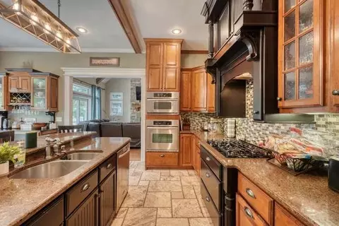 Kitchen - 115 Dawsons Ln, Murphy, NC 28906 photo 4 of 8