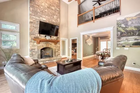 Living - 115 Dawsons Ln, Murphy, NC 28906 photo 1 of 3