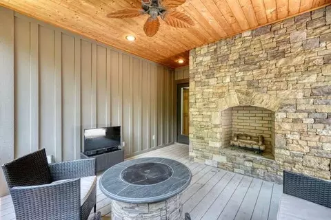 Exterior - 115 Dawsons Ln, Murphy, NC 28906 photo 7 of 32