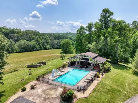 Exterior - 115 Dawsons Ln, Murphy, NC 28906 photo 4 of 32