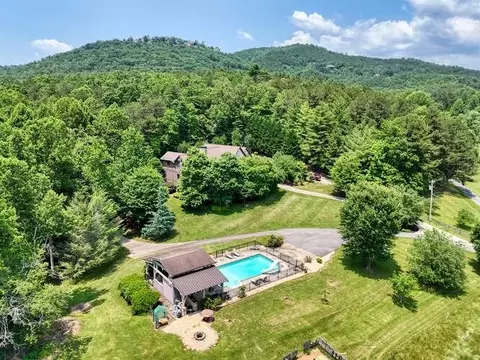 Exterior - 115 Dawsons Ln, Murphy, NC 28906 photo 2 of 32