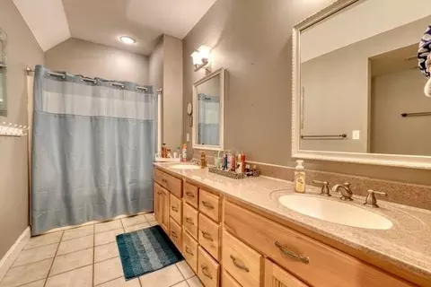 Bath - 115 Dawsons Ln, Murphy, NC 28906 photo 5 of 8