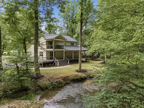 124 W Mountain Mdws, Hayesville, NC 28904