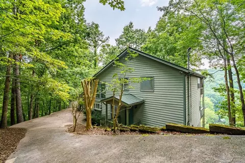 108 Oval Ct, Ellijay, GA 30540