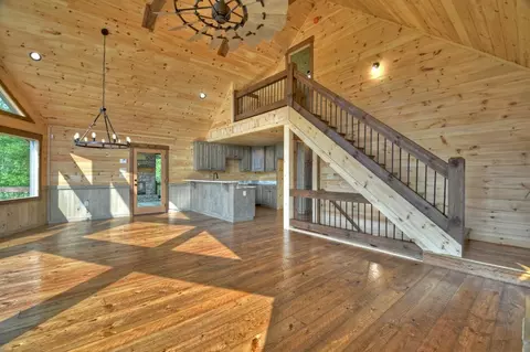 Living - 2 Oak Crest Drive, Morganton, GA 30560 photo 3 of 13