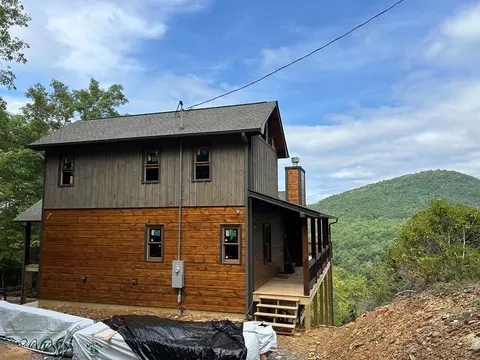 Exterior - 2 Oak Crest Drive, Morganton, GA 30560 photo 3 of 21