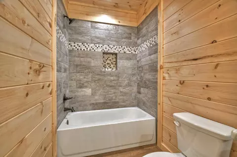 Bath - 2 Oak Crest Drive, Morganton, GA 30560 photo 13 of 13