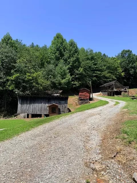 99 Pear Ln, Murphy, NC 28906 photo 8