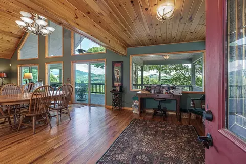 Entry Way - 98 Dunrunnin Pt, Murphy, NC 28906 photo 1 of 4
