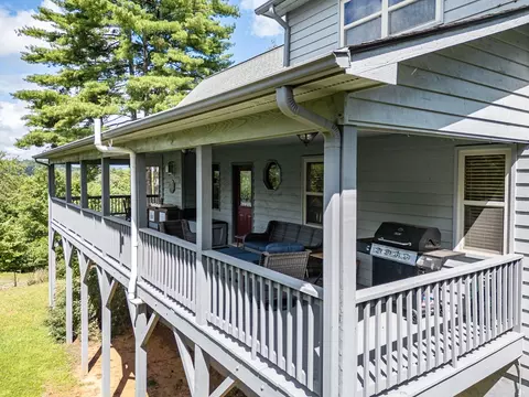 Exterior - 98 Dunrunnin Pt, Murphy, NC 28906 photo 11 of 12
