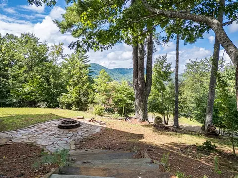 Exterior - 98 Dunrunnin Pt, Murphy, NC 28906 photo 9 of 12