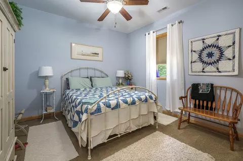 Bedroom - 98 Dunrunnin Pt, Murphy, NC 28906 photo 5 of 6