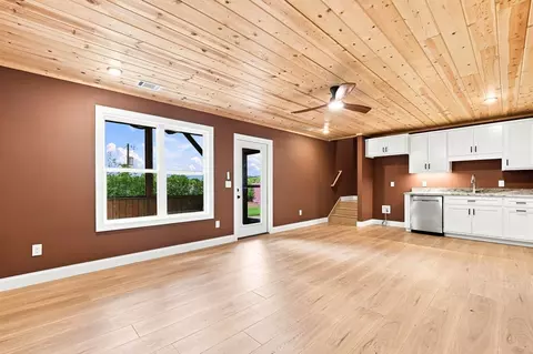 Living - 318 E Second St, Blue Ridge, GA 30513 photo 3 of 4