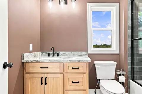 Bath - 318 E Second St, Blue Ridge, GA 30513 photo 1 of 5