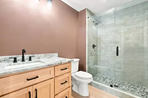 Bath - 318 E Second St, Blue Ridge, GA 30513 photo 4 of 5
