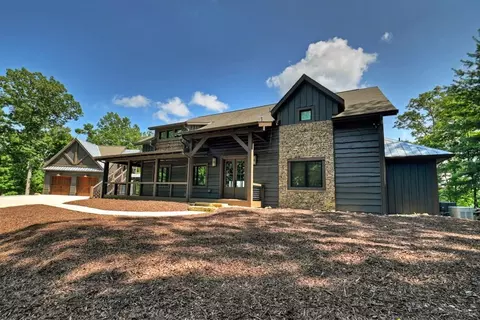 440 Cochise Rd, Blue Ridge, GA 30513