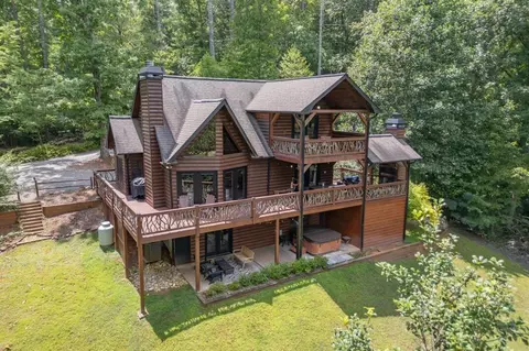 262 White Pine Acres Dr, Blue Ridge, GA 30513