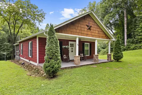 Exterior - 30 Seabolt Dr, Morganton, GA 30560 photo 2 of 9