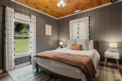 Bedroom - 30 Seabolt Dr, Morganton, GA 30560 photo 3 of 3