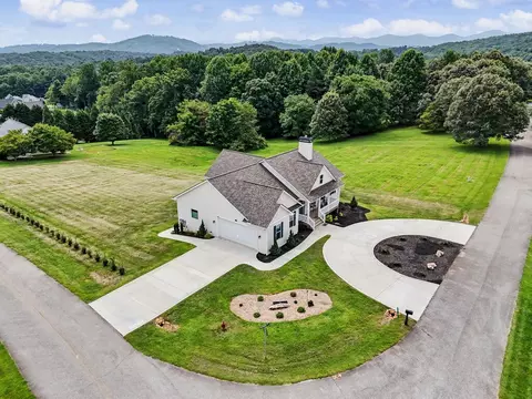 15 Kiloran Way, Blairsville, GA 30512