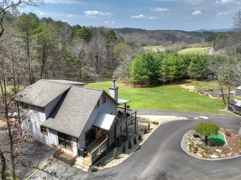 82 Indian Trce, Mineral Bluff, GA 30559