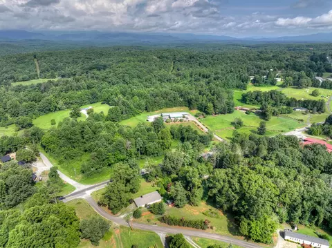 View/Area - 35 E Thomas Rd, Blue Ridge, GA 30513 photo 3 of 5