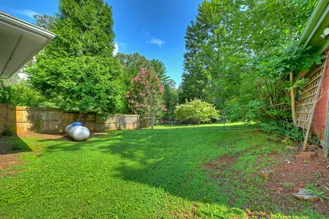 Exterior - 35 E Thomas Rd, Blue Ridge, GA 30513 photo 8 of 10