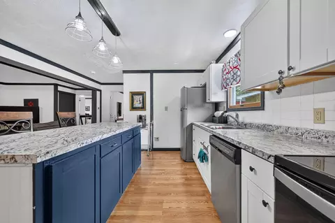 Kitchen - 35 E Thomas Rd, Blue Ridge, GA 30513 photo 1 of 5