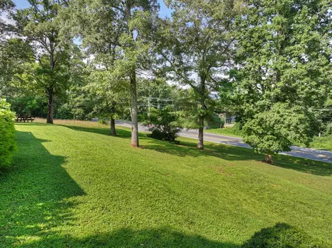 Exterior - 35 E Thomas Rd, Blue Ridge, GA 30513 photo 10 of 10