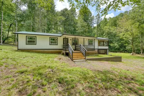 4348 White Oak Dr, Hiawassee, GA 30546