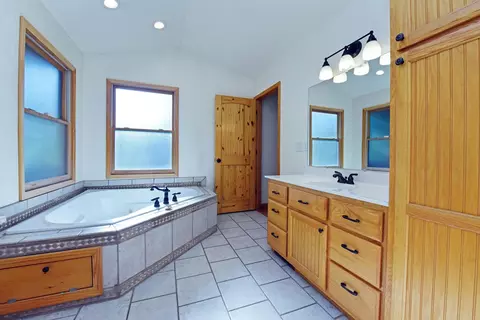 Bath - 120 Big Sky Dr, Murphy, NC 28906 photo 4 of 5