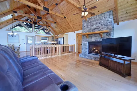 Living - 120 Big Sky Dr, Murphy, NC 28906 photo 1 of 3