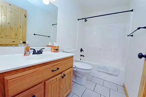 Bath - 120 Big Sky Dr, Murphy, NC 28906 photo 5 of 5