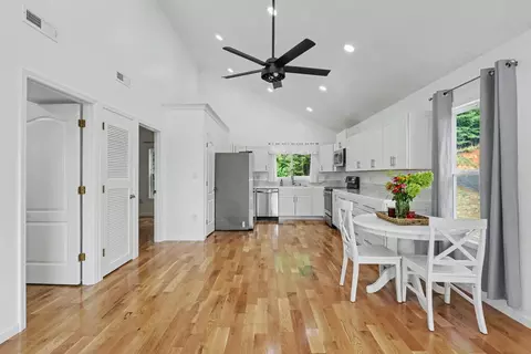 Entry Way - 155 Indian Passage Dr, Murphy, NC 28906 photo 2 of 6