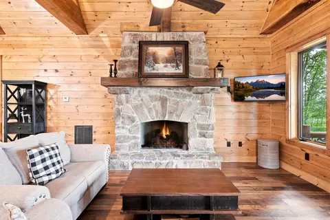 Living - 1175 Wolfcreek Rd, Murphy, NC 28906 photo 5 of 6