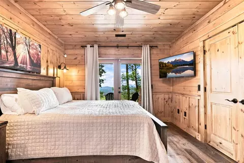 Bedroom - 1175 Wolfcreek Rd, Murphy, NC 28906 photo 10 of 10