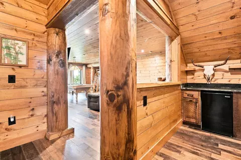 Entry Way - 1175 Wolfcreek Rd, Murphy, NC 28906 photo 2 of 2