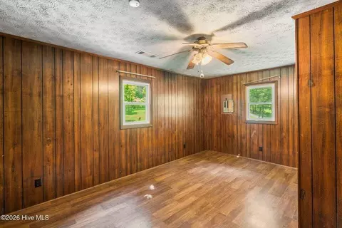 Bedroom - 737 Ranger Rd, Murphy, NC 28906 photo 3 of 3
