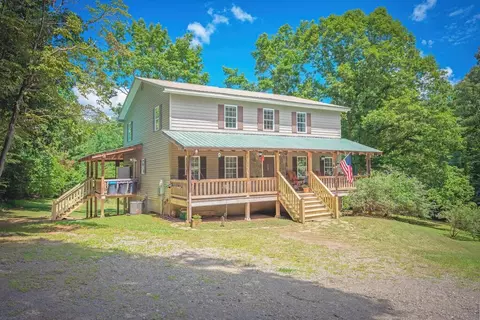 495 Dockery Ln, Mineral Bluff, GA 30559