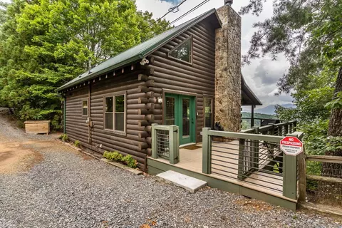 32 Little Amy Creek Trl, Ellijay, GA 30540