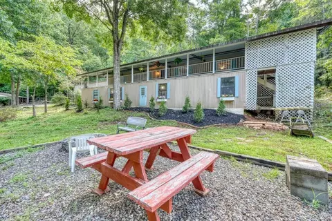 338 Gander Gap Rd, Hiawassee, GA 30546