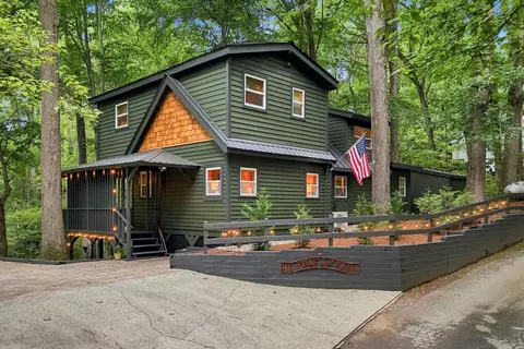 211 S Poplar Dr S, Jasper, GA 30143